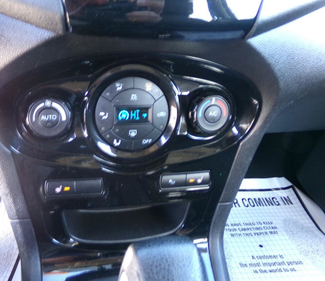 Used 2014 Ford Fiesta SE w/ Equipment Group 201B FWD image 14