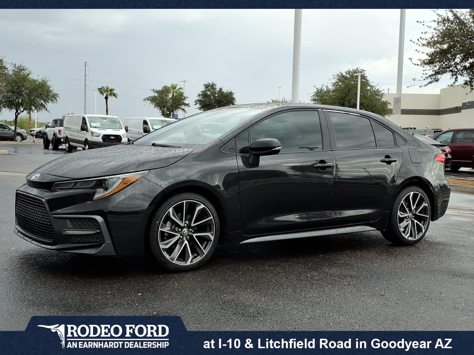 Used 2020 Toyota Corolla SE w/ SE Premium Package FWD image 1