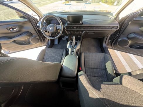Used 2024 Honda HR-V LX image 11
