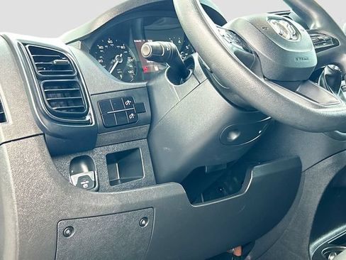 Used 2023 RAM ProMaster 2500 FWD image 6