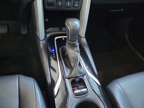 Used 2024 Toyota Corolla Cross XLE image 22