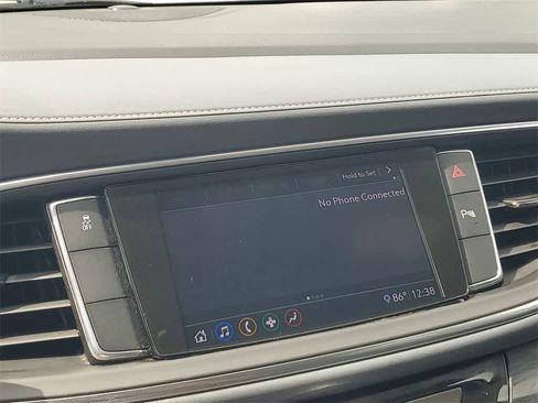 Used 2020 Buick Enclave Essence image 27