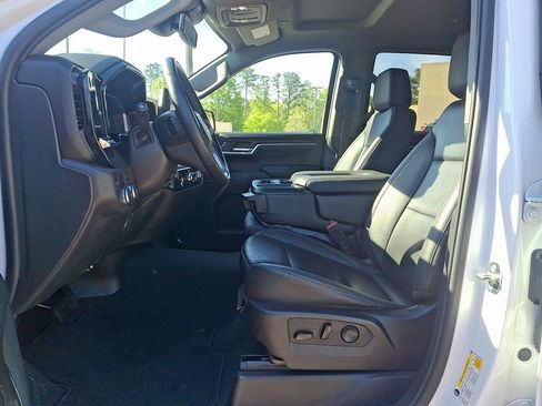 Used 2024 GMC Sierra 1500 SLT image 13