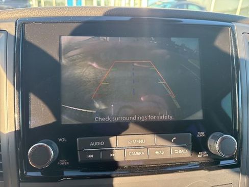 Used 2024 Nissan Titan SV w/ SV Convenience Package AWD/4WD image 18