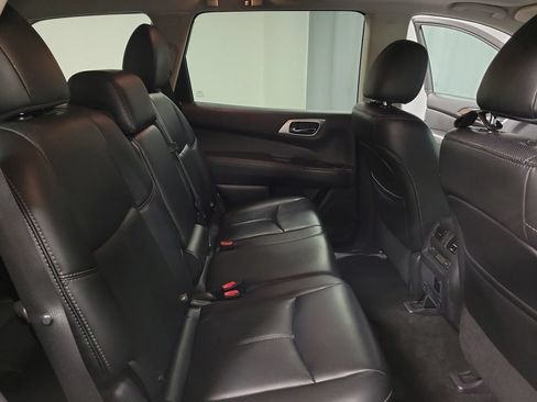 Used 2016 Nissan Pathfinder Platinum AWD/4WD image 35