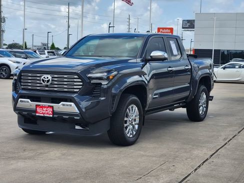 Used 2024 Toyota Tacoma Limited w/ Limited Package (LT) AWD/4WD image 3