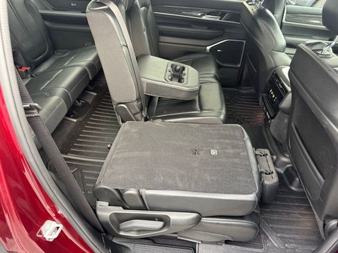 Used 2022 Jeep Wagoneer Series II w/ Premium Group I image 52