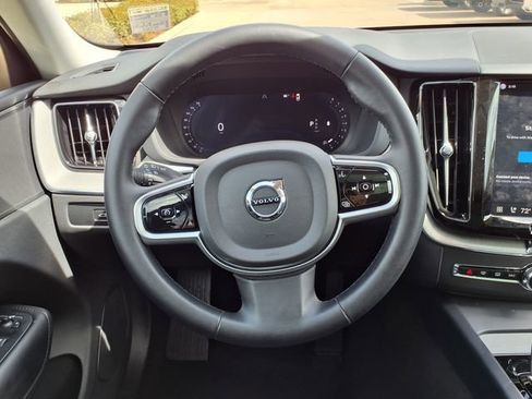 Used 2025 Volvo XC60 B5 Plus AWD/4WD image 21