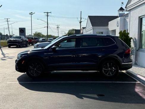 Used 2022 Volkswagen Tiguan SE AWD/4WD image 4