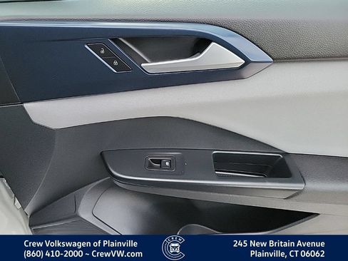 Certified 2023 Volkswagen Taos SE AWD/4WD image 41