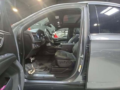 Used 2022 Chevrolet Tahoe LT w/ Luxury Package image 18