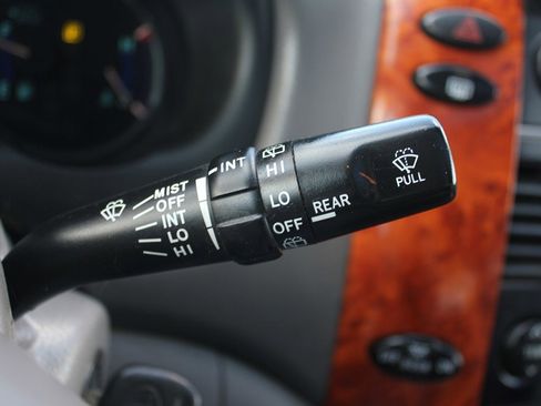 Used 2006 Toyota Sienna XLE image 15