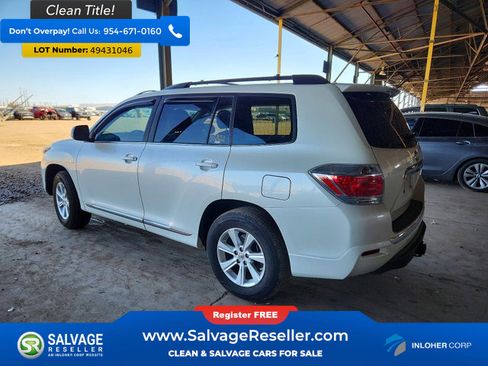 Used 2013 Toyota Highlander 4WD Hybrid image 3