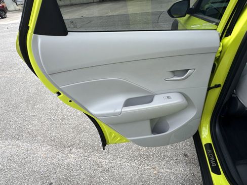 Used 2024 Hyundai Kona SEL w/ Convenience Package image 21