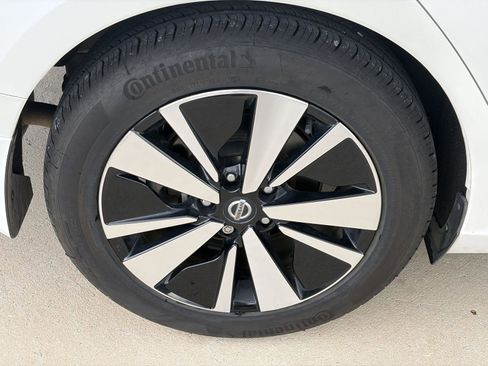 Used 2019 Nissan Altima 2.5 SL FWD image 25