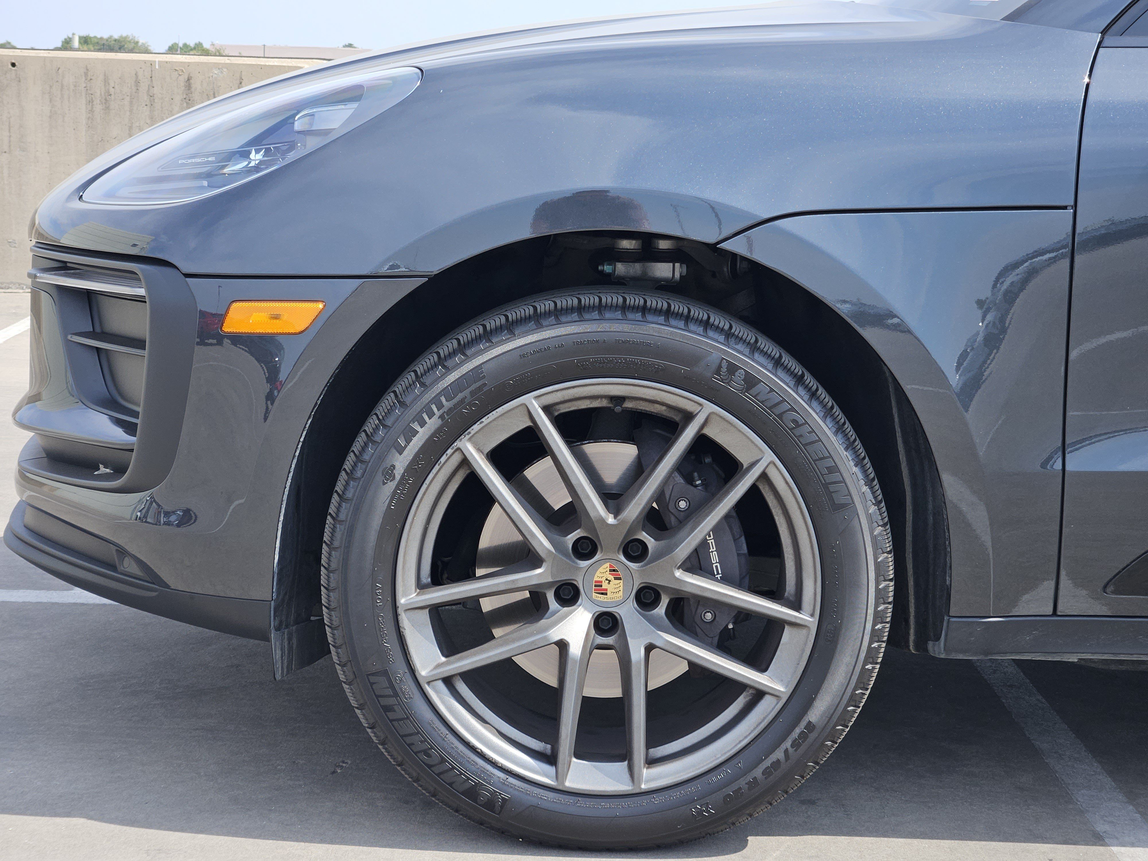 Certified 2026 Porsche Macan AWD/4WD image 13