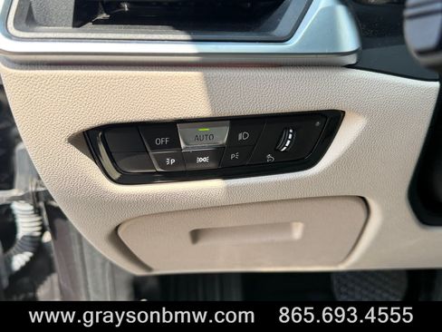 Used 2021 BMW 330i xDrive Sedan w/ Premium Package AWD/4WD image 31