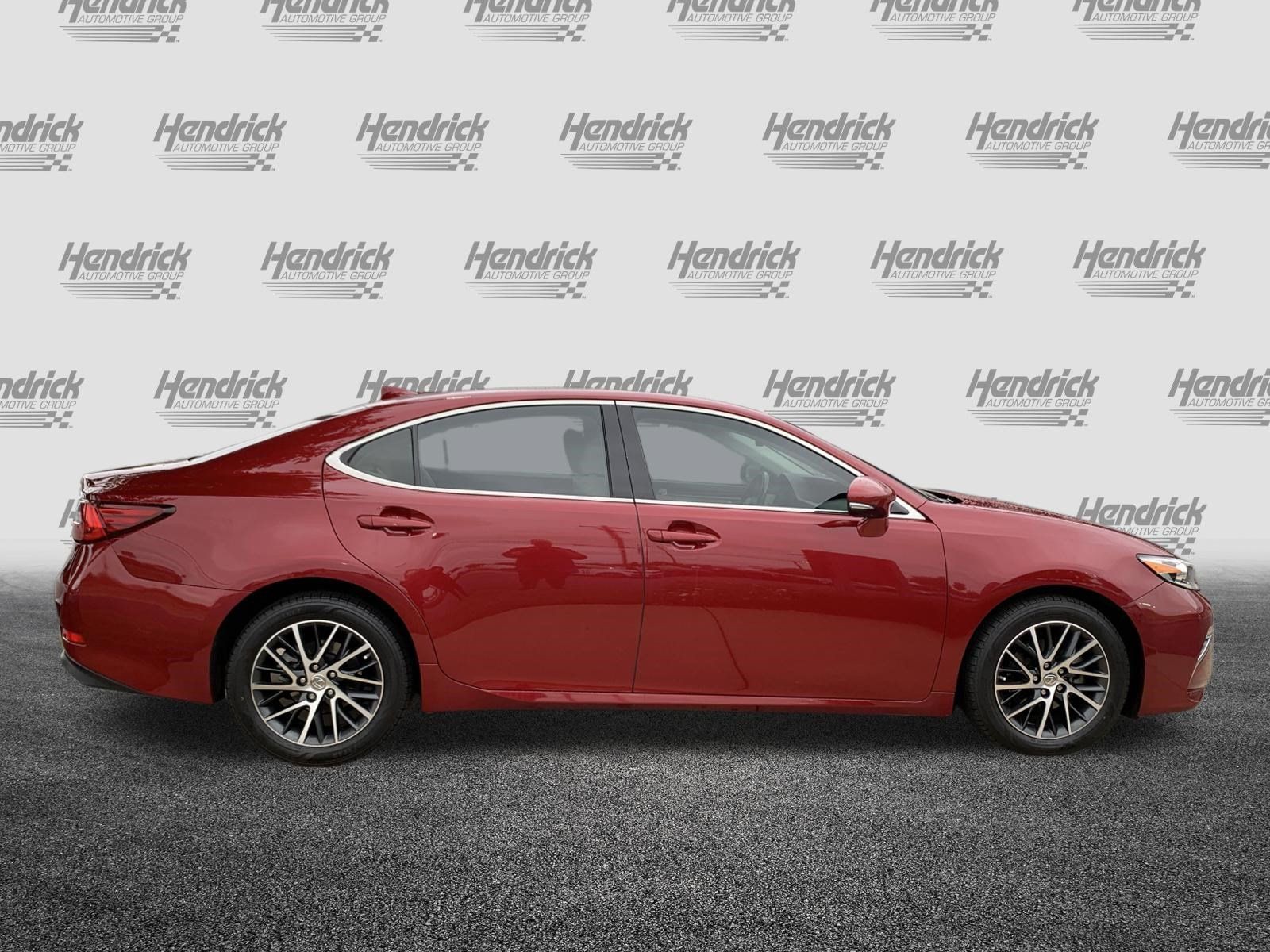 Used 2017 Lexus ES 350 w/ Luxury Package FWD image 11
