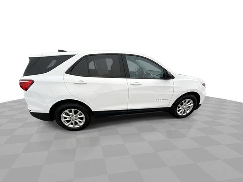 Certified 2020 Chevrolet Equinox LS w/ LS Convenience Package image 9