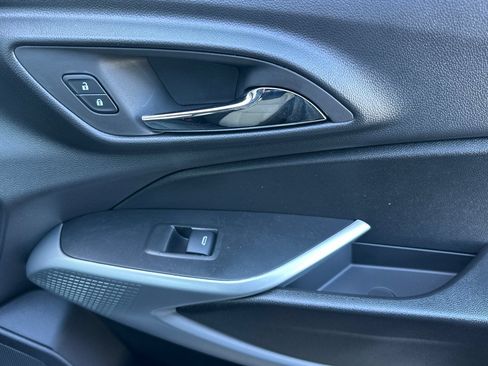 New 2026 Chevrolet Trax LS w/ LS Convenience Package FWD image 19