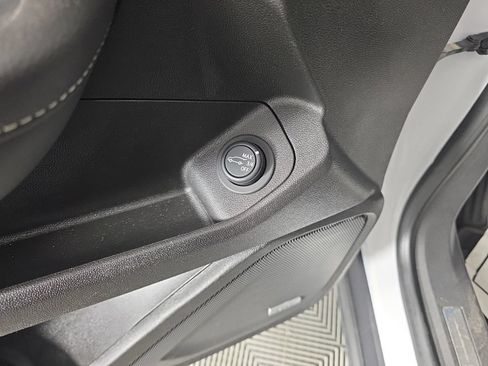 Used 2019 GMC Terrain Denali w/ Driver Alert Package II AWD/4WD image 13