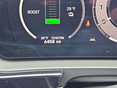 Certified 2024 Porsche Cayenne Turbo image 14