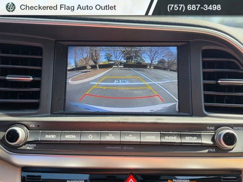 Used 2020 Hyundai Elantra Value Edition image 17