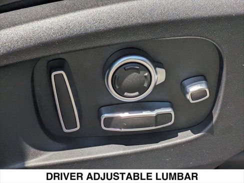 Used 2023 Jaguar F-PACE S image 32