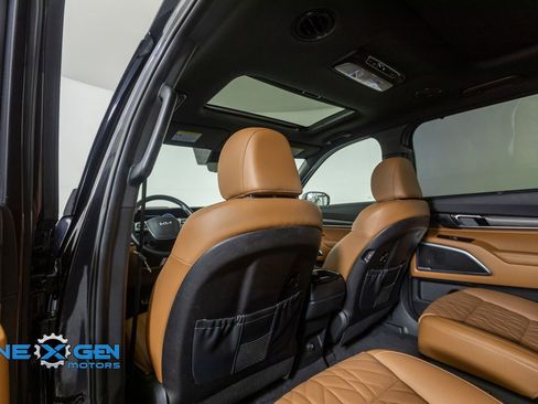 Used 2025 Kia Telluride SX X-Line AWD/4WD image 26