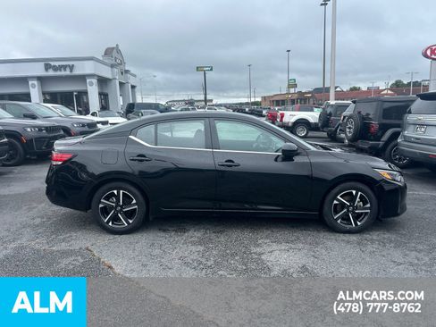 Used 2024 Nissan Sentra SV FWD image 10