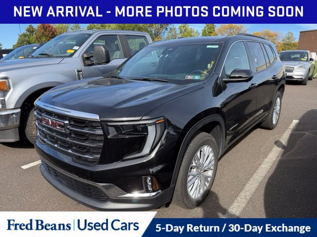 Used 2026 GMC Acadia Elevation w/ Elevation Premium Package FWD image 3