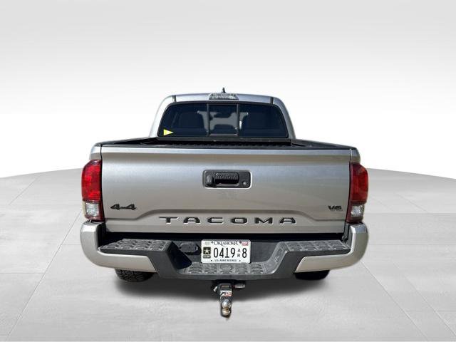 Used 2020 Toyota Tacoma SR AWD/4WD image 4