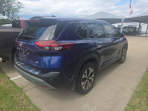 Certified 2023 Nissan Rogue SV FWD image 7