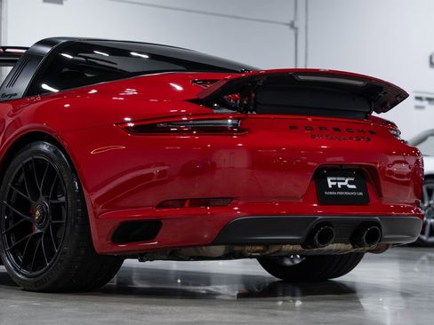 Used 2019 Porsche 911 AWD/4WD image 19