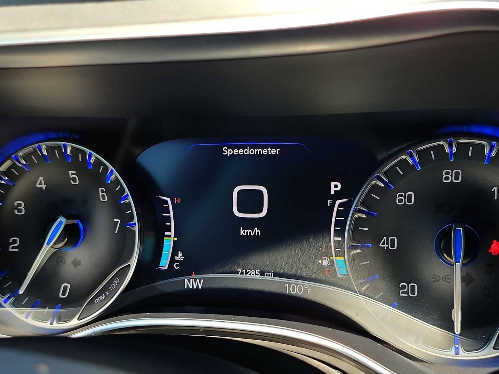 Used 2024 Chrysler Pacifica Pinnacle FWD image 22