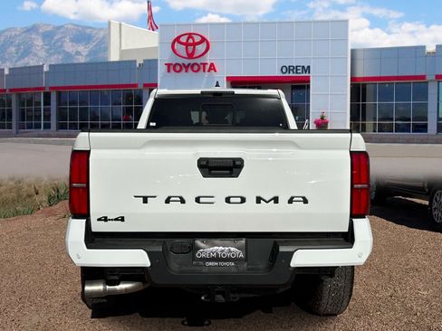 New 2026 Toyota Tacoma TRD Off-Road w/ TRD Off Road Upgrade Package AWD/4WD image 4