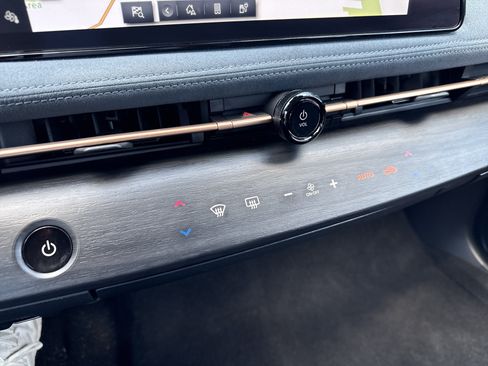 Certified 2024 Nissan Ariya AWD image 21