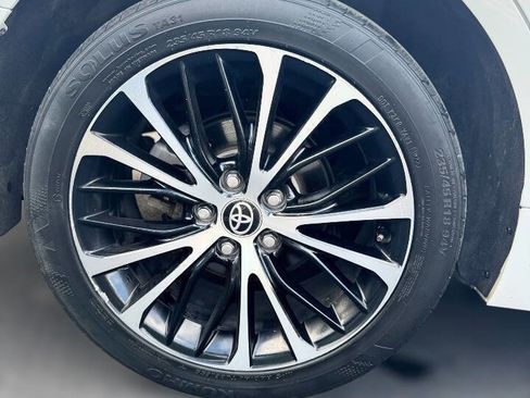 Used 2020 Toyota Camry SE image 36