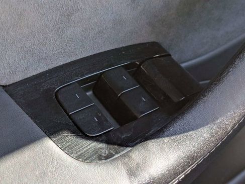 Used 2018 Tesla Model 3 Long Range image 21