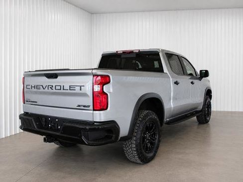 Used 2023 Chevrolet Silverado 1500 ZR2 w/ Technology Package AWD/4WD image 4