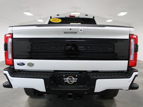 Used 2025 Ford F250 Platinum AWD/4WD image 8