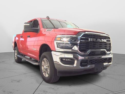 Used 2026 RAM 2500 Big Horn AWD/4WD image 2