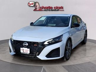 Used 2023 Nissan Altima 2.0 SR FWD video 1
