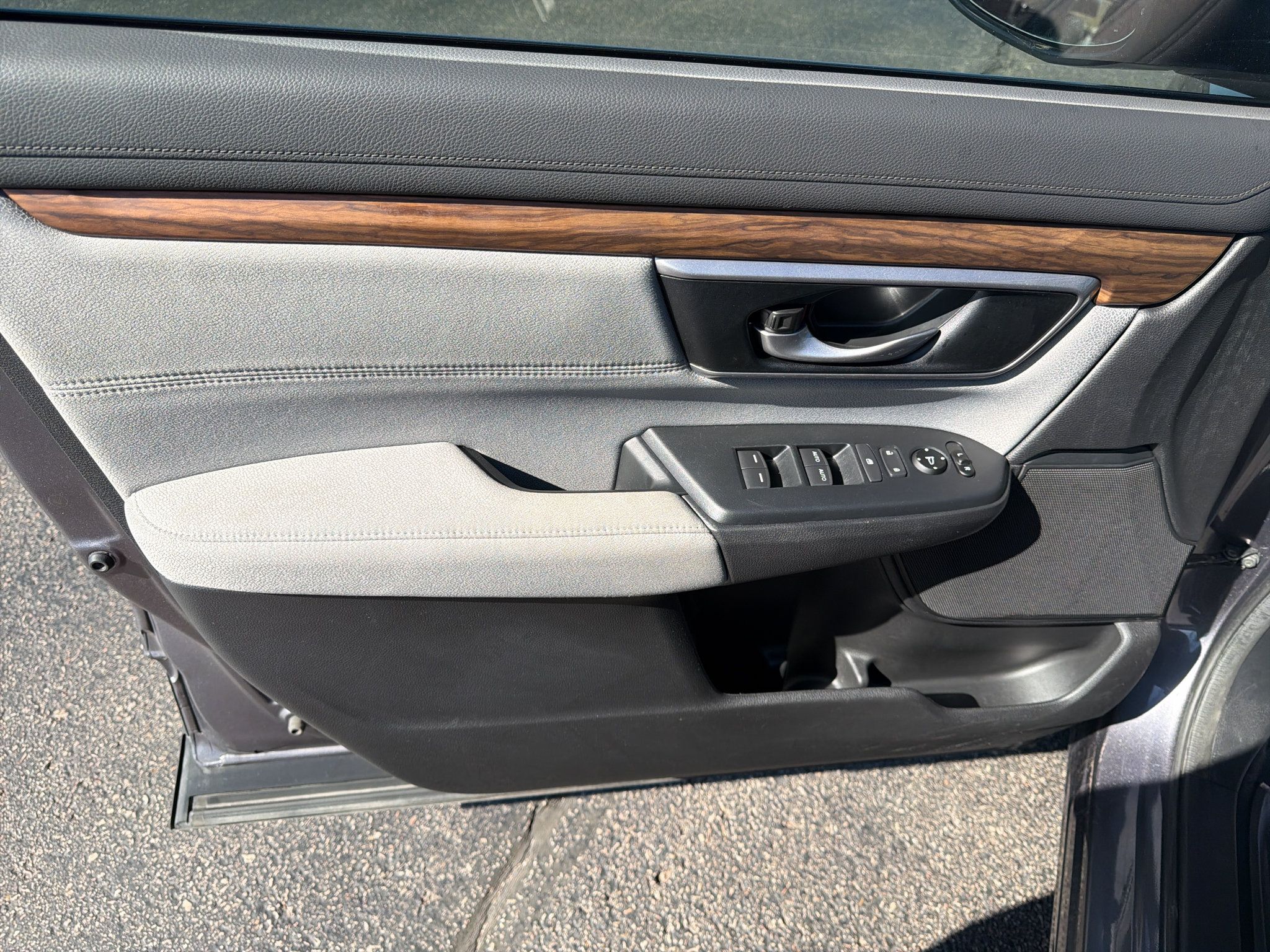 Used 2018 Honda CR-V EX image 13