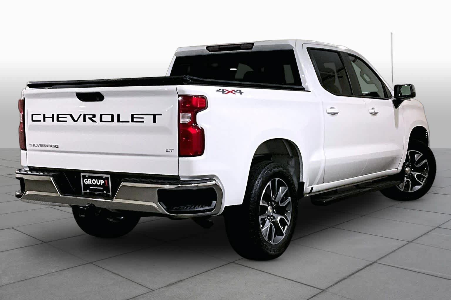 Used 2023 Chevrolet Silverado 1500 LT AWD/4WD image 12