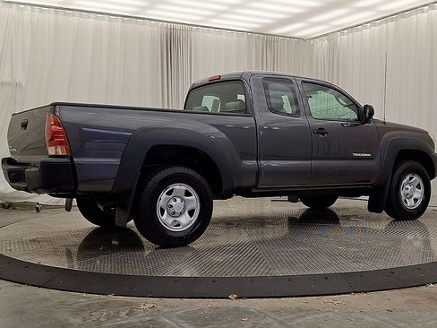 Used 2012 Toyota Tacoma 4x4 Access Cab image 7