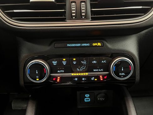 Certified 2022 Ford Escape SEL image 6