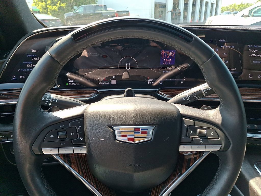 Used 2024 Cadillac Escalade Premium Luxury w/ Performance Package AWD/4WD image 19