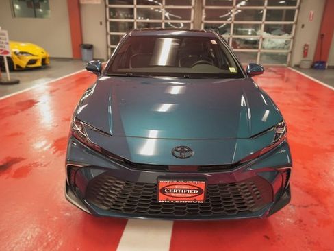 Used 2026 Toyota Camry SE image 7