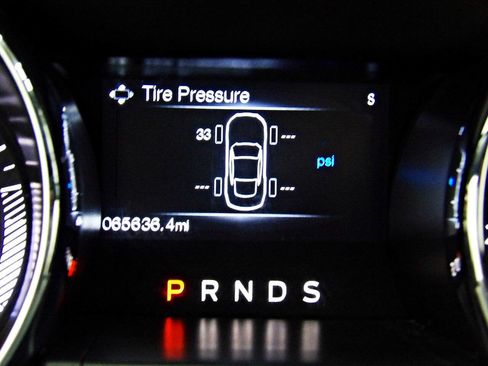 Used 2015 Ford Mustang Premium RWD image 12